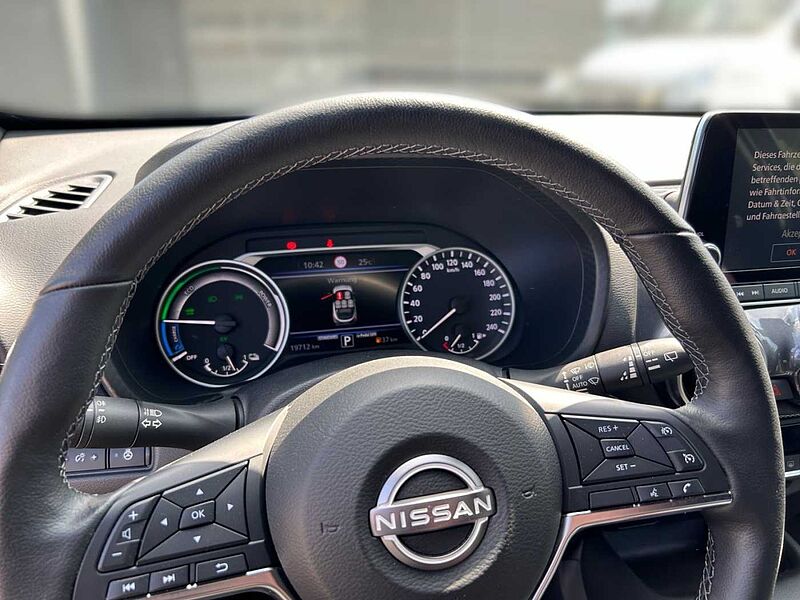 Nissan Juke N-Connecta Hybrid, SH,360°, Temp. ,LED, AHK abn.